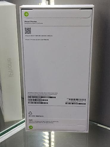 pro m1: IPhone 17 Pro Max, Новый, 256 ГБ, Серебристый, Кабель, В рассрочку — 2