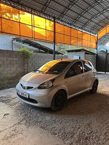 тойота витц 2005: Toyota Aygo: 2007 г., 1 л, Механика, Бензин, Хэтчбэк — 3
