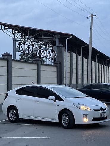 машина жентра: Toyota Prius: 2010 г., 1.8 л, Вариатор, Гибрид, Хэтчбэк — 7