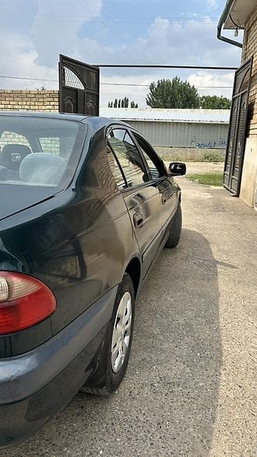 full construction: Toyota Avensis: 2002 г., 1.8 л, Механика, Бензин, Седан — 4