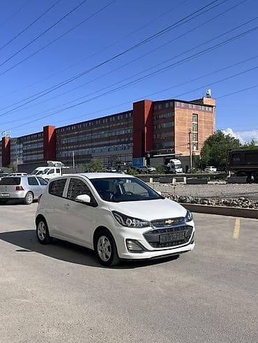 spar: Chevrolet Spark: 2020 г., 1 л, Автомат, Бензин, Хэтчбэк — 3