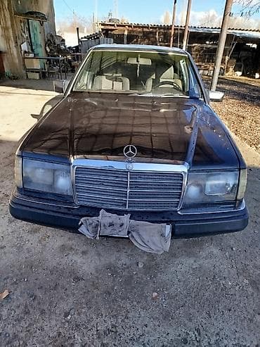 motor bikes: Mercedes-Benz W124: 1991 г., Механика, Бензин, Седан — 4