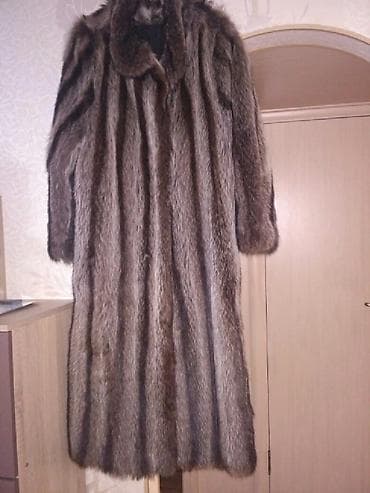 luis vitton: Шуба натуральная б/у Продаю необычную шубу песец макси капучино — 1