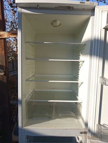 лампасная швейная машина: Холодильник Atlant, Б/у, Двухкамерный, De frost (капельный), 60 * 200 * 60 — 5