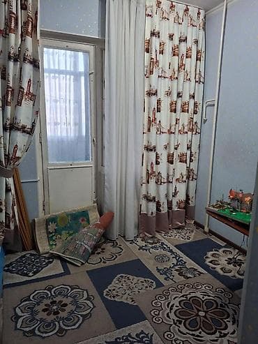 сдаю салоне красоты: 3 комнаты, С мебелью частично — 8