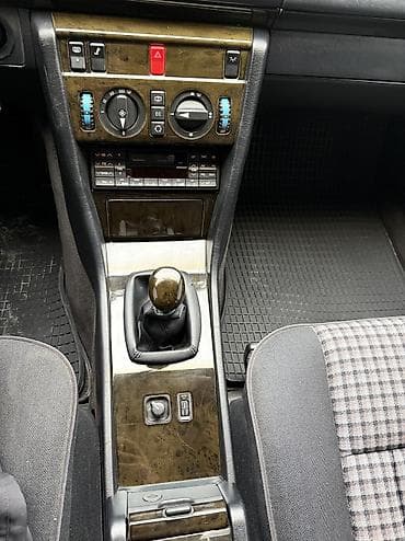 вента машына: Mercedes-Benz E-Class: 1992 г., 2.2 л, Механика, Бензин, Седан — 10