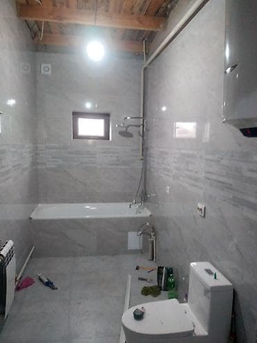 электрическая кровать: Ванная комната с отделкой и сантехникой - Пол и стены облицованы — 4