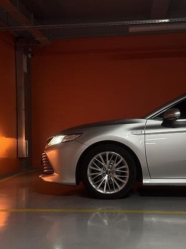 prius plus: Toyota Camry: 2019 г., Автомат, Бензин, Седан — 6