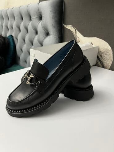 фирменная обувь из италии: Черные лоферы Angelina Jones, натуральная кожа, размер 38, но подойдет — 4