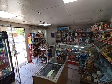 Готовые блюда, кулинария: Продуктовый магазин у дома Ассортимент: - Бакалея и консервированные — 3