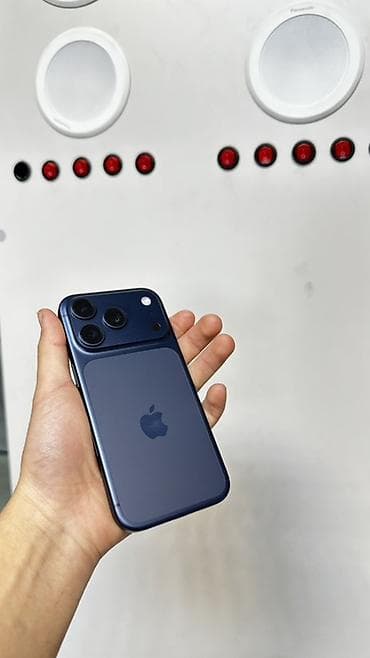 aipad 5 mini: IPhone 17 Pro, Б/у, 256 ГБ, Синий, Чехол, Кабель, 100 % — 2