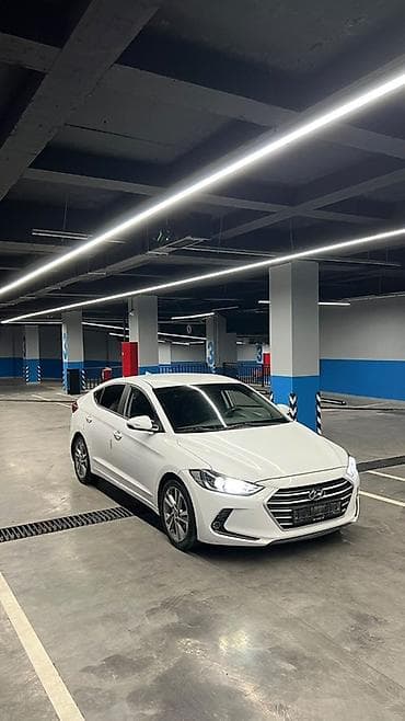 Продажа авто: Hyundai Avante: 2017 г., Бензин, Седан — 3