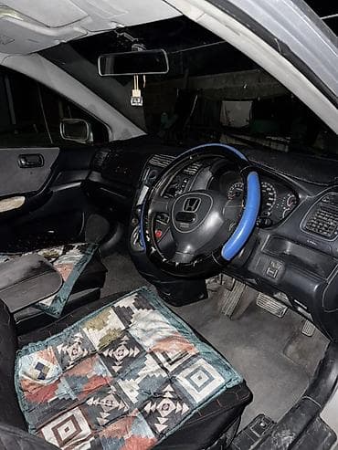 жеңил машина: Honda Civic: 2002 г., 1.7 л — 2