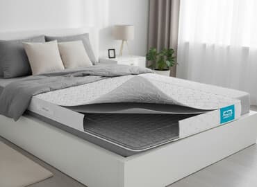 Матрас средней жесткости с пружинным блоком Bonnel. Высота матраса