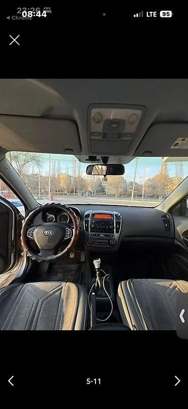 авто элек: Kia Ceed: 2008 г., 2 л, Кол менен иштөөчү, Бензин, Универсал — 4
