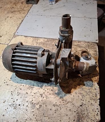 Водяной насос. Трехфазный