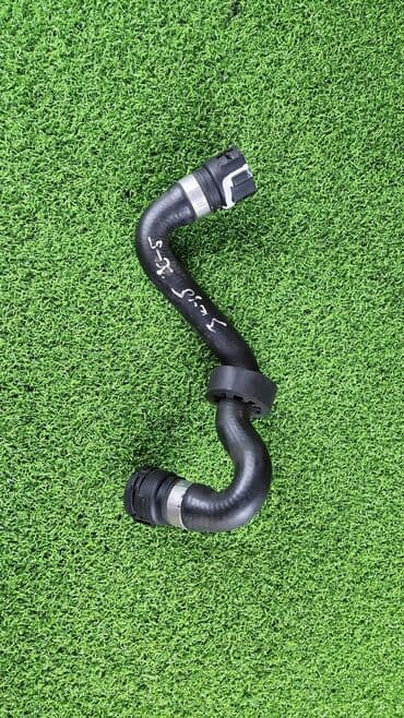 блок предохранителей: Патрубок Е53 3.0i X5 m54 Год2 В отличном состоянии, очень большой — 2