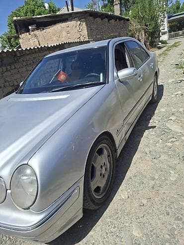мерс банан: Mercedes-Benz E-Class: 2002 г., 2.2 л, Автомат, Бензин, Седан — 3