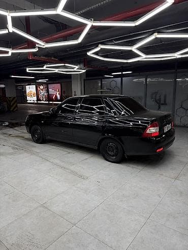 ВАЗ (ЛАДА): ВАЗ (ЛАДА) Priora: 2010 г., 1.6 л, Механика, Бензин, Седан — 2