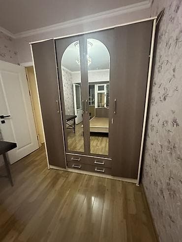 Офисная мебель: Двуспальная кровать, Б/у, Каркас без матраса, длина - 200 см — 8