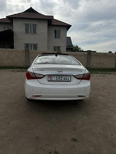 сокулук кун туу: Hyundai Sonata: 2010 г., 2 л, Автомат, Газ — 4