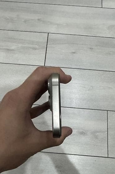 iphone 121: IPhone 15 Pro, Б/у, 256 ГБ, Natural Titanium, Кабель, 88 % — 5
