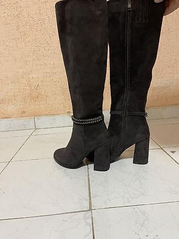 Замшевые женские сапоги до колена, цвет черный. - Материал верха