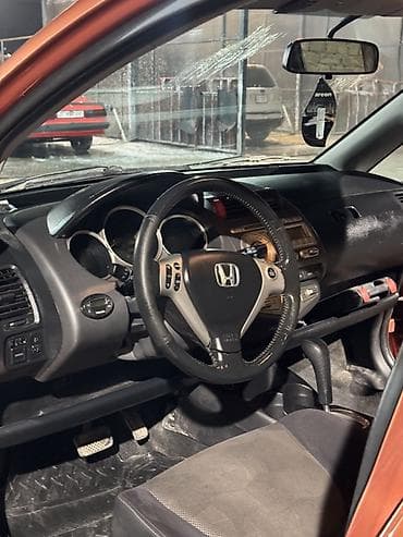 aion v plus: Honda Fit: 2007 г., 1.5 л, Автомат, Бензин, Хэтчбэк — 3