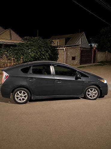 клима: Toyota Prius: 2013 г., 1.8 л, Автомат, Гибрид, Хэтчбэк — 2