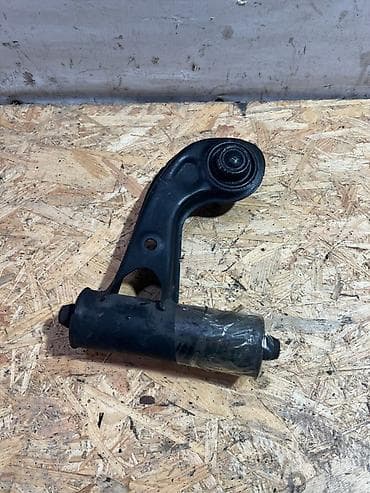 e24: Рычаг подвески для Mercedes-Benz C-Class W202, двигатель M112 E24, год — 1