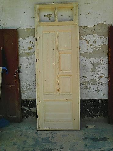 Металлические сейфовые двери: Деревянные межкомнатные/входные двери с верхним световым фрамугом — 1