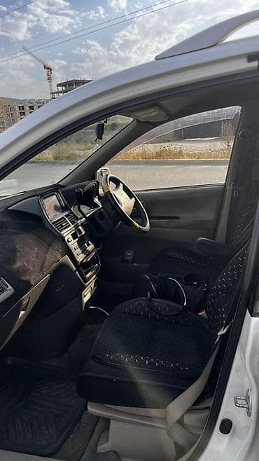 mini v: Toyota Ipsum: 2000 г., 2 л, Автомат, Бензин, Минивэн — 5