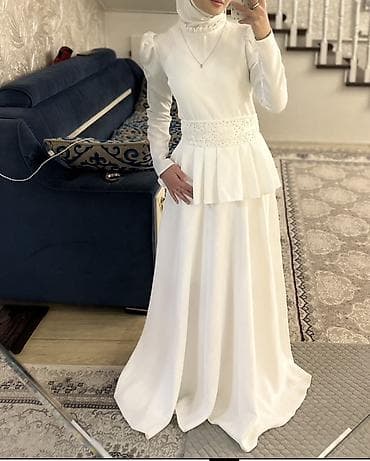 нарядное платья: Вечернее платье, А-силуэт, Длинная модель, С рукавами, Стандарт — 1