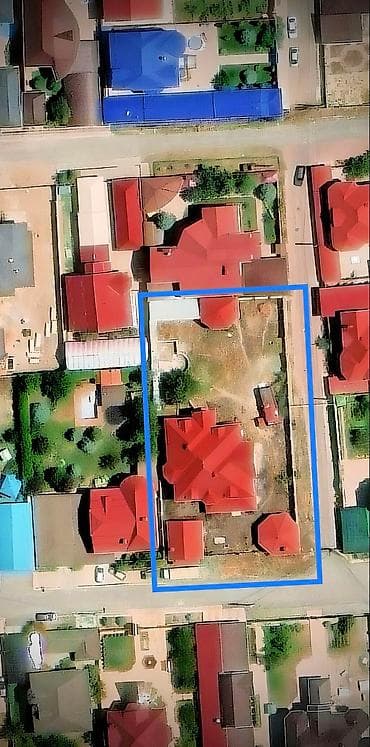 Үйлөр: Үй, 700 м², 12 бөлмө, Менчик ээси, ПСО (өз алдынча бүтүрүү) — 1