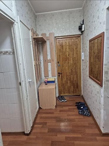 3 комнаты, 62 м², 105 серия, 4 этаж, Косметический ремонт — 6