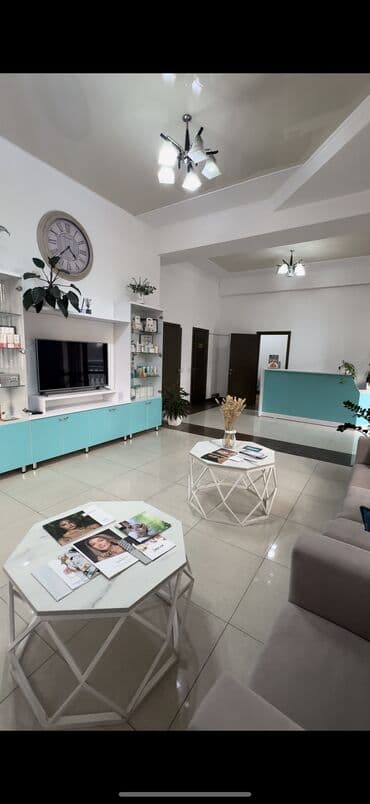 пол дома в рабочем городке: Сдаю помещение! Местоположение: Байтик Батыра/Скрябина Площадь: 90 — 4