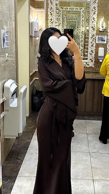 дешёвые вещи: Продается двойка девочки,одела только один раз. Купила за 2800, отдам — 1