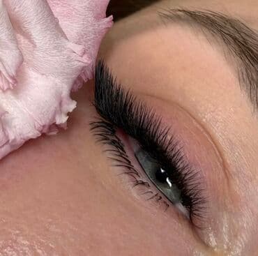 наращивание ресниц выезд на дом: Профессиональное наращивание ресниц, придающее взгляду выразительность — 1