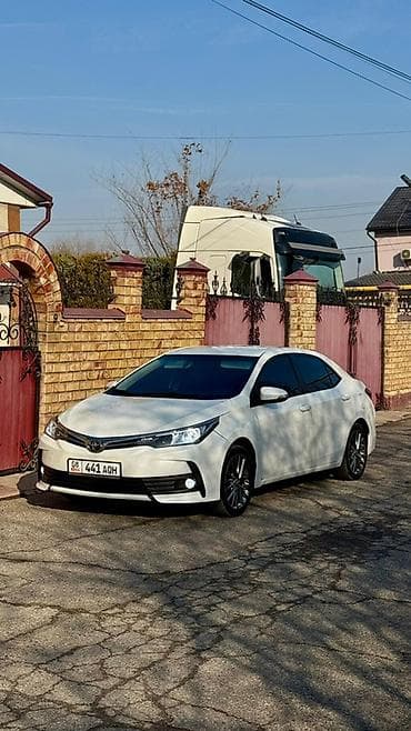 4runner 2010: Toyota Corolla: 2013 г., 1.6 л, Автомат, Бензин, Седан — 2