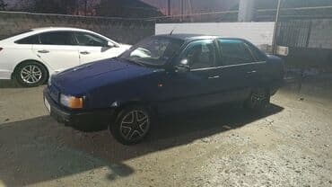 Продажа авто: Volkswagen Passat: 1992 г., 1.8 л, Механика, Бензин, Седан — 5
