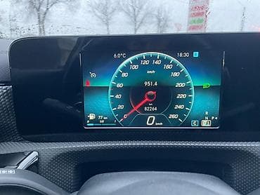 времени: Mercedes-Benz A-Class: 2019 г., 1.3 л, Автомат, Бензин, Седан — 2