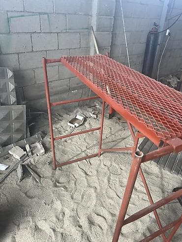 агрегат для стяжки: Строительные мини леса - Металлический настил не боится влаги — 4