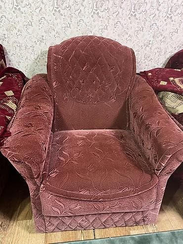 Столы: Раскладной диван, Б/у — 8