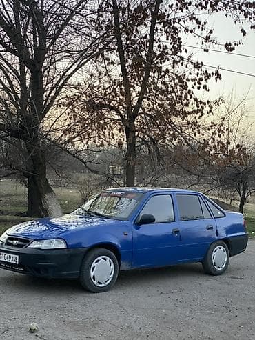 стеклоподъёмник 124: Седан синего цвета с тонировкой задних стекол и черными некрашеными — 7