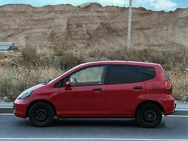 colf 2: Honda Fit: 2002 г., 1.4 л, Механика, Бензин, Хэтчбэк — 5