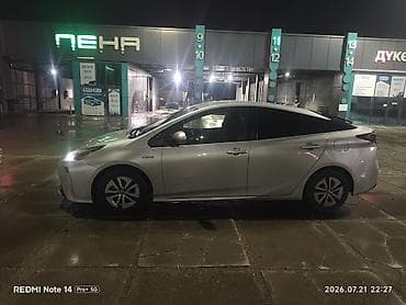 мото подкат: Toyota Prius: 2021 г., 1.8 л, Робот, Гибрид, Хэтчбэк — 2
