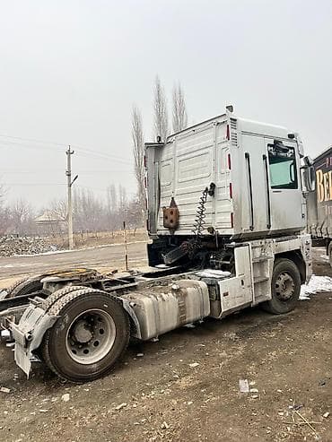 Тягач, Renault, 2003 г., Без прицепа