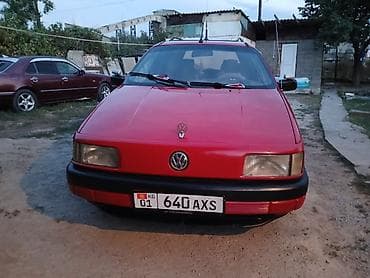 01: Volkswagen Passat Variant: 1990 г., 1.8 л, Механика, Бензин, Универсал — 1