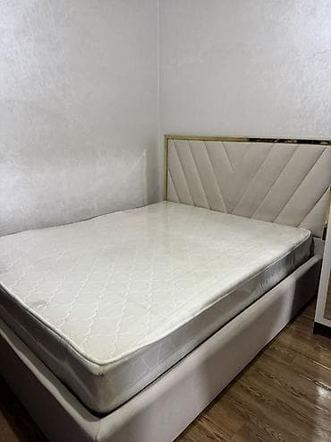 Двуспальная кровать, С матрасом, длина - 200 см