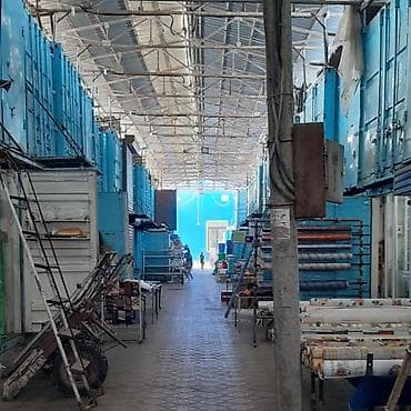 Хозтовары: Продаётся 2-этажный контейнер на рынке Дордой. 📍 Посудочный ряд, 18-й — 1